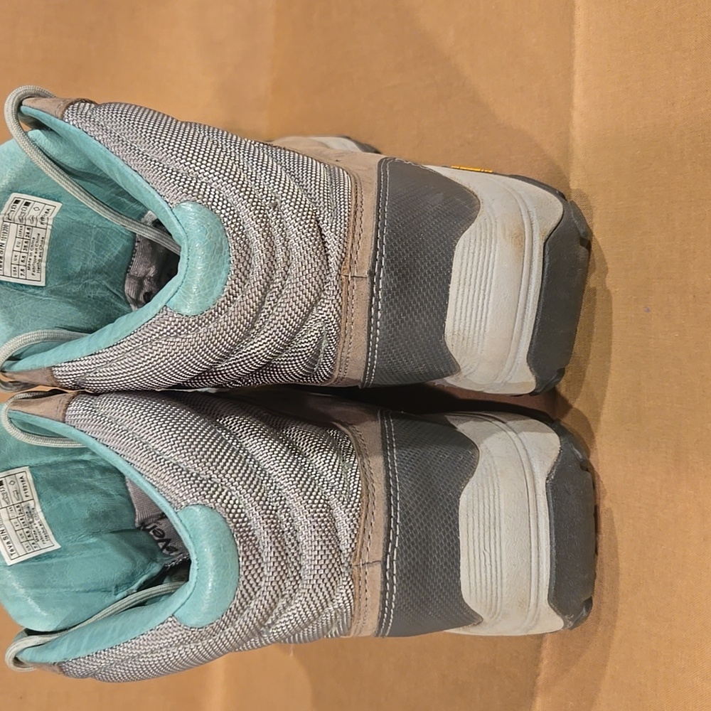 Ahnu by Teva Women’s Hiking Boots – Gray/Teal – Size 7.5 - Picture 4 of 6